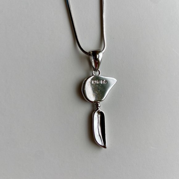 Sterling Silver American Indian Bear Fetish with Opal Inlay - Picture 2 of 10